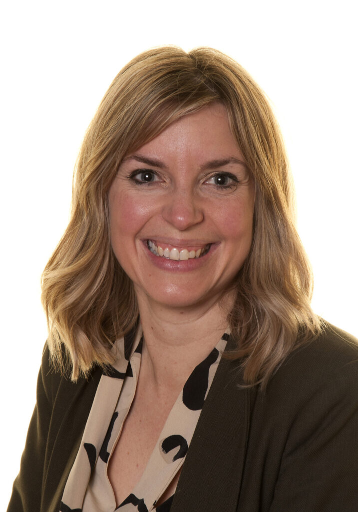 Mrs E Fawcett